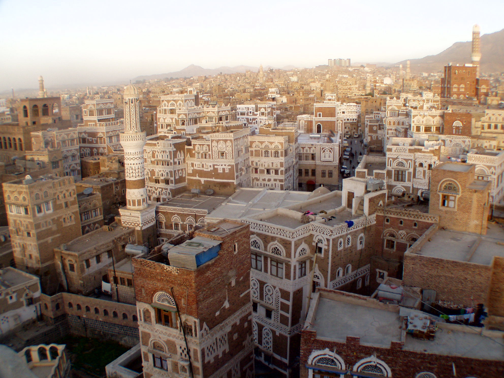 Г сана. Сана Йемен. Таиз Йемен. Старый город Таиз Йемен. Йемен арка.